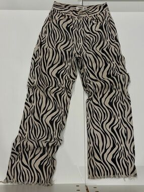 Pull&Bear Trendy Zebra Pattern High Waisted Jeans